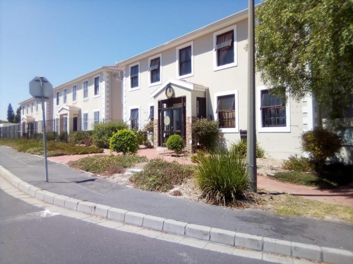 Bread And Barrel Guesthouse Bellville Κέιπ Τάουν Εξωτερικό φωτογραφία