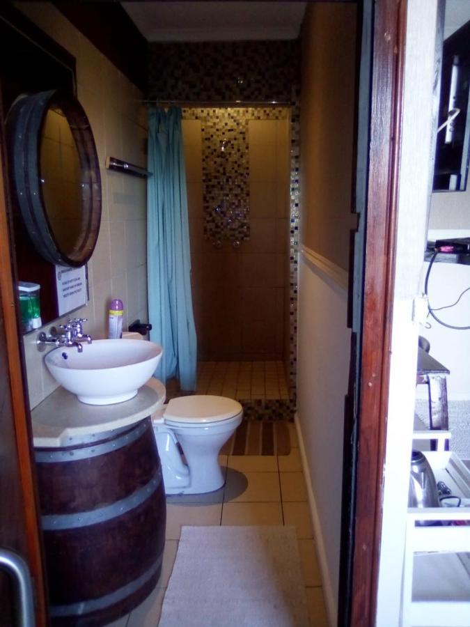 Bread And Barrel Guesthouse Bellville Κέιπ Τάουν Εξωτερικό φωτογραφία