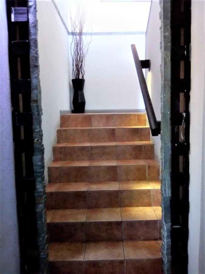 Bread And Barrel Guesthouse Bellville Κέιπ Τάουν Εξωτερικό φωτογραφία
