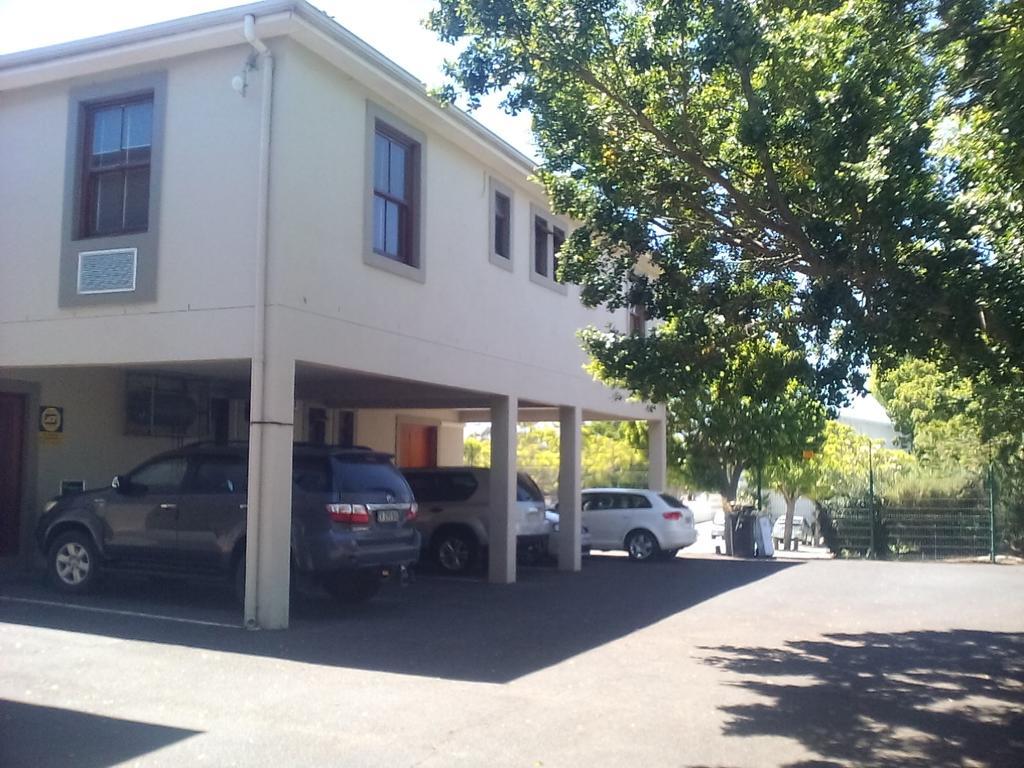Bread And Barrel Guesthouse Bellville Κέιπ Τάουν Εξωτερικό φωτογραφία