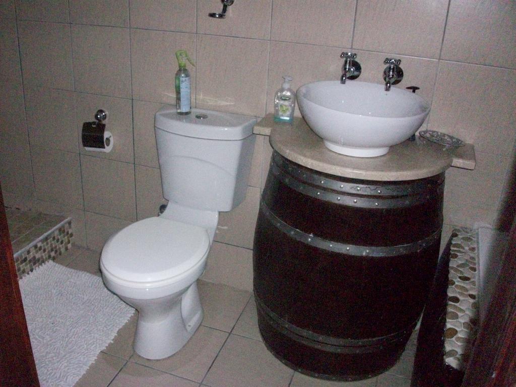 Bread And Barrel Guesthouse Bellville Κέιπ Τάουν Δωμάτιο φωτογραφία